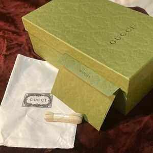 Gucci Green Box with Cream Accessories